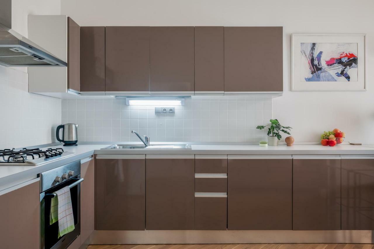 Art Apartments Prague II Eksteriør billede