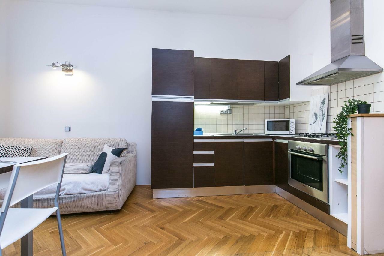 Art Apartments Prague II Eksteriør billede