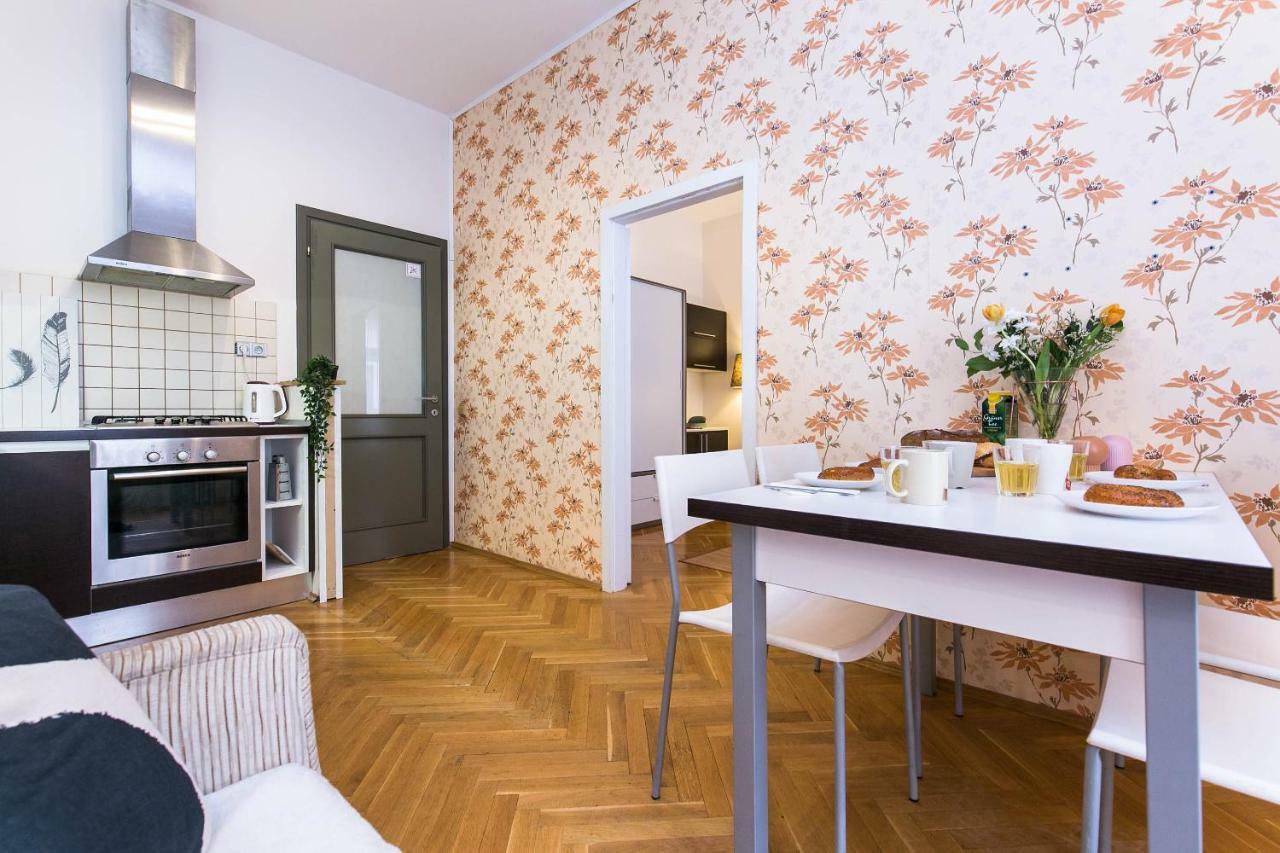Art Apartments Prague II Eksteriør billede
